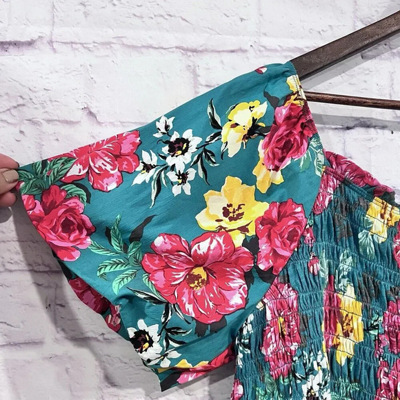 Torrid Floral Smocked Floral Top Short  Babydoll Blouse Top Plus Size 4‎ Flowy - Picture 6 of 12
